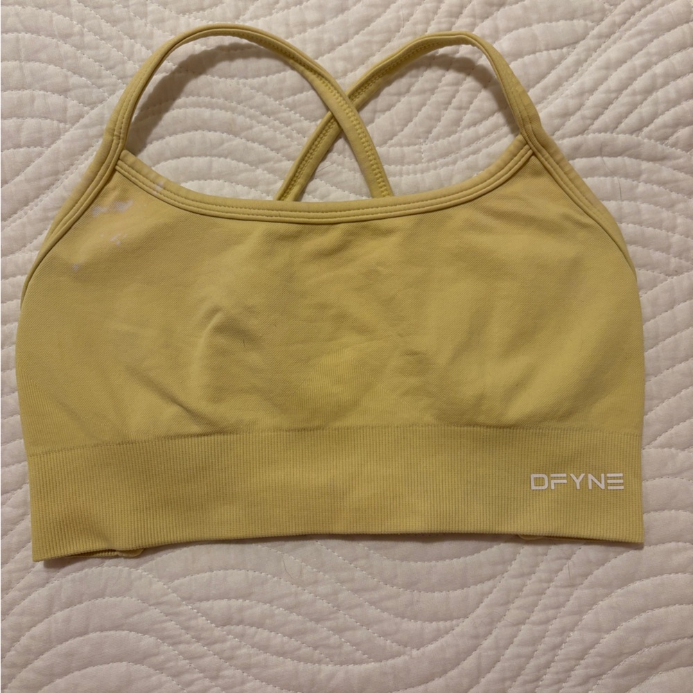 DFYNE Women's Mellow Yellow Sports Bra